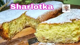 Punya 1 kg Apel, Bikin Sharlotka aja (Russian Apple Sponge Cake)