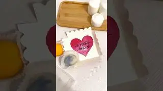 Какой то странный голос 😑 сильно ужасно озвучила ?🙈 