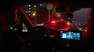 Go home - Lái xe trên phố đông vội vã và dòng người tấp nập