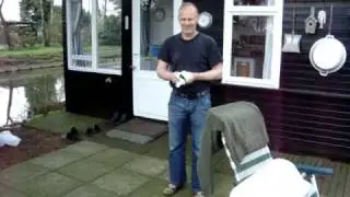 Elfred wil niet op de film