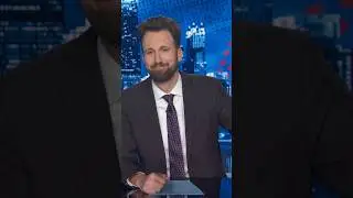 Looks like some cameraman had it out for this poor guy #dailyshow #dnc