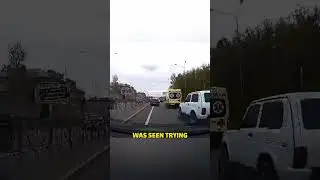 Idiots Rear Ends an Ambulance #IdiotsInCars #Driver #Ambulance