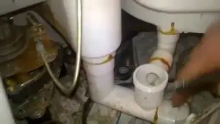The water drains poorly. My Saturn semi-automatic washing machine