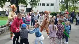Догони котлету)))