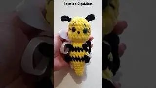 Пчёлка крючком из плюшевой пряжи