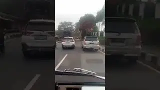 Tanjakan Ciloto puncak pas Hijet emang tangguh