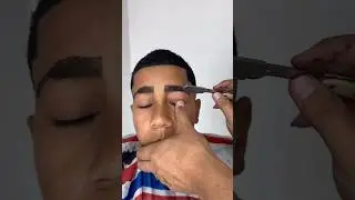 Fazendo sobrancelha 🔥🔥🔥🔥