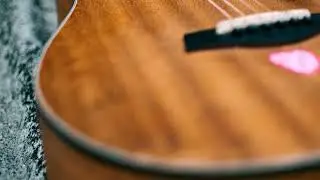 Radiohead -  CREEP   [Acoustic guitar cover - with electric touch]
