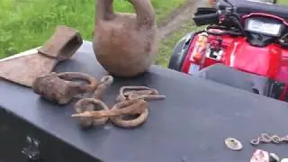 Новый костюм для копа. Косим траву для шурфа.