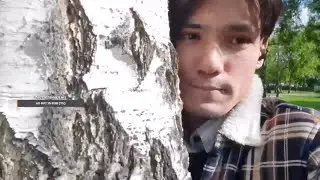 Александр Ладан потрогал траву и обнял берёзку