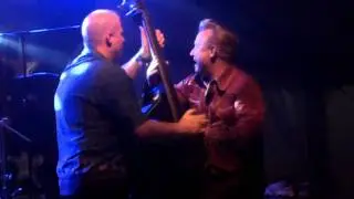 Restless - baby please don't go / why don't you just rock
