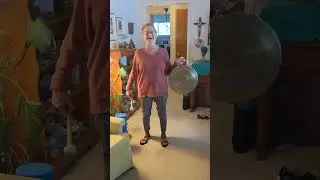 Julie and the Gong