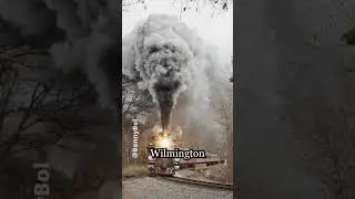 425 is the LOUDEST TRAIN IN THE WORLD