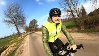 Gravelbike 2024 - Radtouren durch Wälder, über Wiesen und Felder.