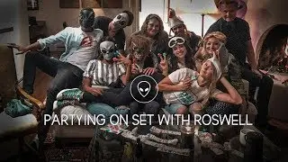 PARTYING ON THE CW ROSWELL NEW MEXICO SET!