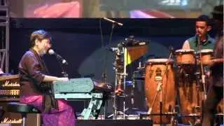 Tompi ft. Tjut Nyak Deviana - Menghujam Jantungku @ The 35th JGTC [HD]