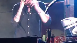 One Direction - Strong (Rose Bowl 9/11/14)