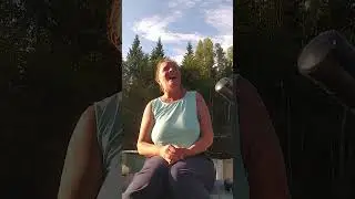 Пою на озере.