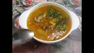 Постный суп с грибами и квашеной капустой