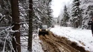 УАЗ Патриот на цепях