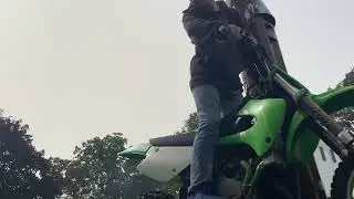 2004 kx85 cold start