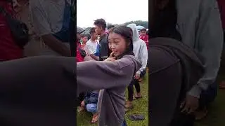 CEWEK MANIS MENDADAK KESURUPAN NONTON JARANAN KUDA LUMPING 