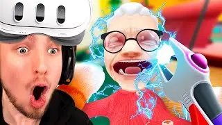 Using a TASER on Granny - I Am Cat VR (New Update)