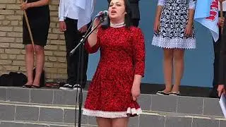 Праздник улицы Ульяны Громовой в Краснодоне. Лилия Кучмий - 