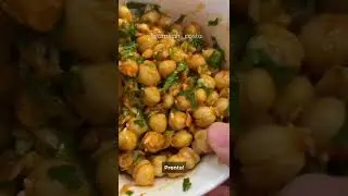 ✨SALADA DE GRÃO DE BICO✨ Uma das minhas receitas favoritas, principalmente durante o mês de Ramadan