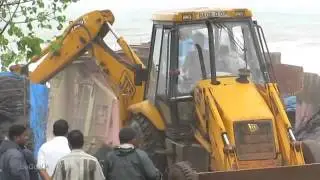 Baina beach slum Demolitions - Video
