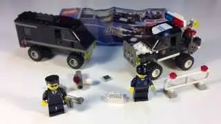 LEGO World City 7032 Police 4WD and Undercover Van from 2003