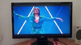Казацкий танец против современного танца