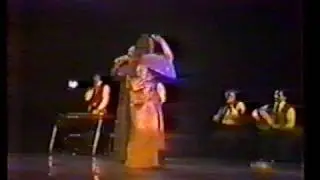 Nadia Gamal Zills and dabke with lebanese singer Mohamad Elatat 1/2