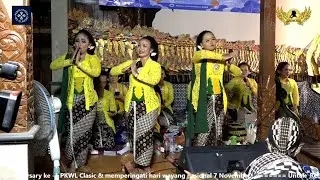 Pasukan Sinden 150cm Menggoyang Pendopo Njodhipati