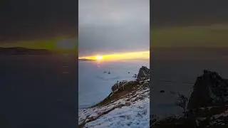 Ольхон, невероятно красивый закат на скале Шаманка #байкал #ольхон