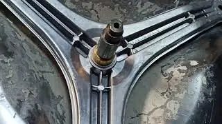 Замена крестовины стиральной машины Bosch Maxx