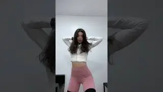 Trending dance in leggings by a cute Asian girl 😍