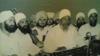 Har amrit bani ram sun...... sant sujan singh ji (video no.(4/5)