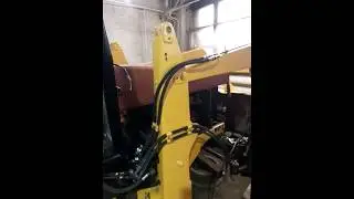 Открыть капот.