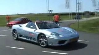 Ferrari 360 Modena accelerating, great sound!