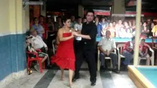 BAILANDO PORRO