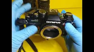Olympus OM-40 Program 200mm and 75-150mm Lens Sn 1027720