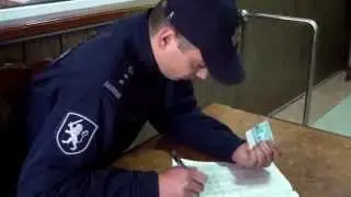 Interzic accesul la justiție fără buletin. Botanica Chișinăului