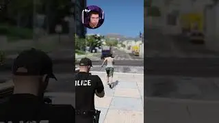 Woman tries mugging random lady... 