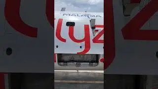 Begini Cara Membuka Pintu Pesawat ATR-72 Firefly #shorts