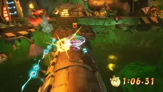 Toxic Tunnels Platinum Relic - Crash Bandicoot 4