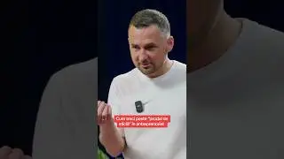 Vezi noul episod “Afaceri la Microscop” ↗️