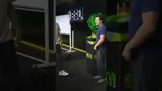 CadiaN бегает голый с мячом