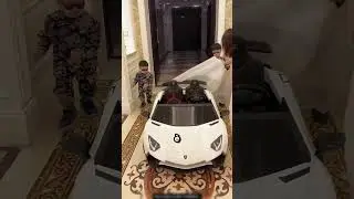 Cristiano gli ha regalato una Lamborghini! 🤩