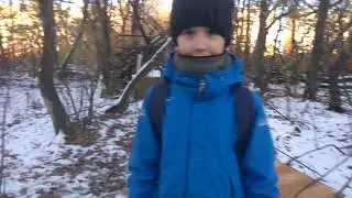 Строительство шалашика N°2 поход за дверью